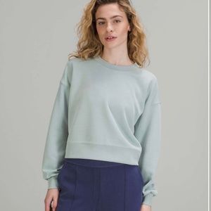 Lululemon Perfectly Oversized Cropped Crew *Softstreme
